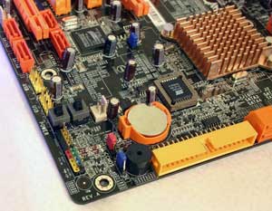 DFI lANParty UT ICFX3200-T2R/G cmos