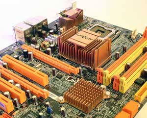 DFI lANParty UT ICFX3200-T2R/G north and south cooling